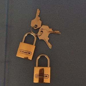 lock 🔐 & keys 🔑